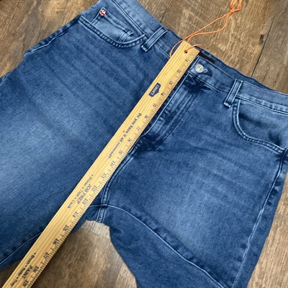 HUSDON NOA YVONNE HIGH RISE STRAIGHT CROP JEAN W/STRETCH AND FADING DETAILS - Picture 14 of 16